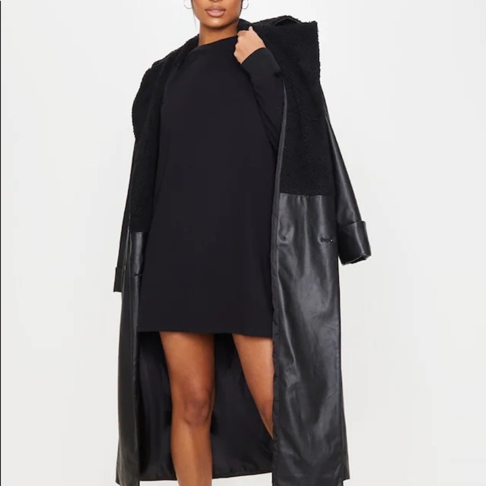 Prettylittlething Black Oversized Long Sleeve Crew Shirt Dress size 4 (NWT)